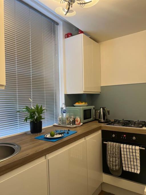 Apartment Beautiful Flat One Bedroom In London