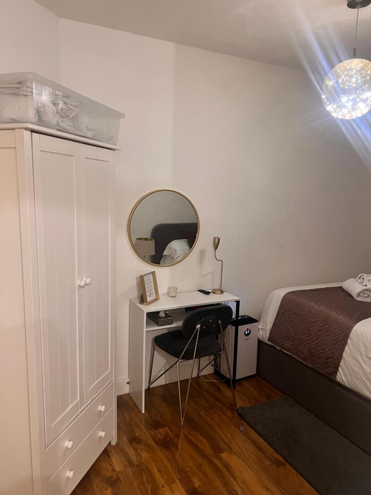 Beautiful Flat One Bedroom In Apartment London